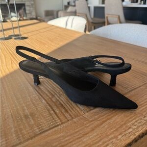 NWT H&M Black Pointed Slingback Kitten Heels
